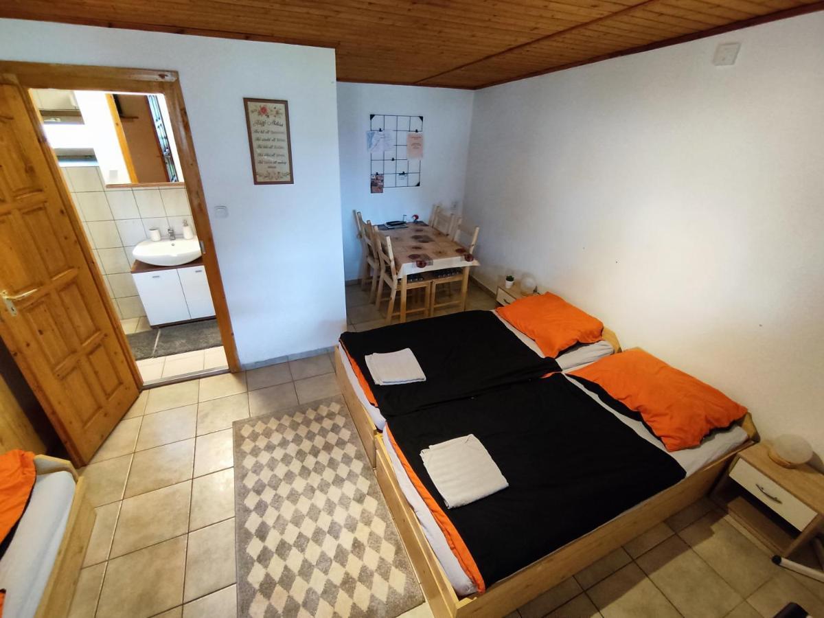 Suello Feszek Apartman Apartment Tiszafured Bagian luar foto